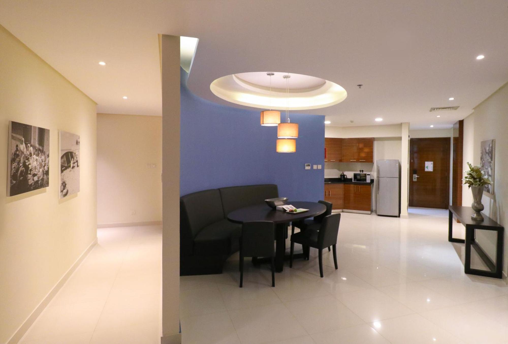 Lagoona Beach Luxury Resort And Spa Manama Eksteriør bilde A typical apartment at The Suites